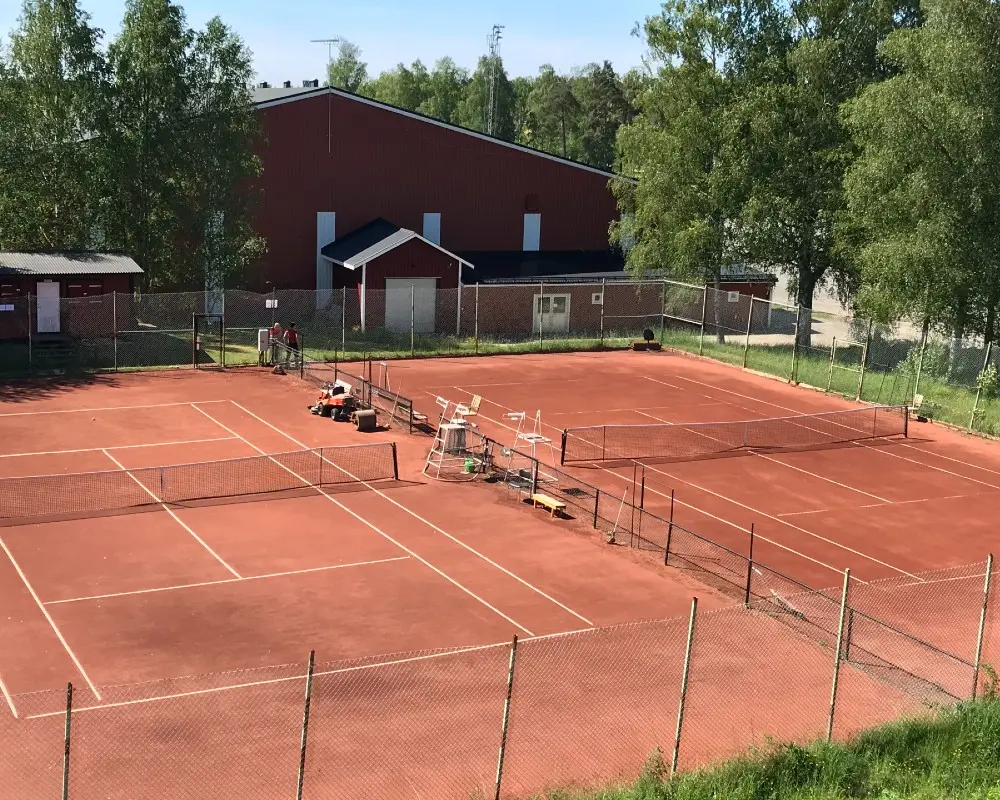 tennisbanor utomhus